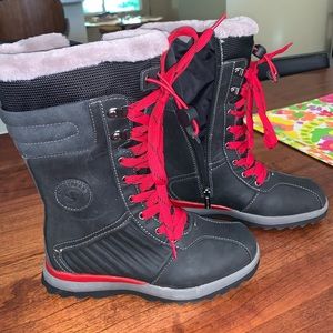 Aquatherm by Santana Canada Women’s Sz 6 Like NEW